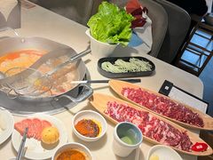 -左庭右院鲜牛肉火锅(浦江欢乐颂店)