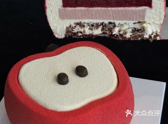 天呐！巨精致的苹果蛋糕！特别好看也好吃