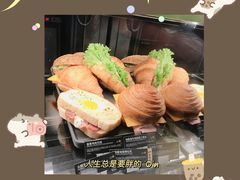 -星巴克臻选(周浦万达店)