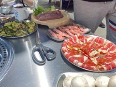 浇汁肥牛-马路牙子烧烤音乐酒馆(望京店)