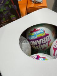 -逝水玩具折扣店