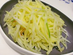 手切黑龙江寒地土豆丝-东方饺子王(大屯路店)