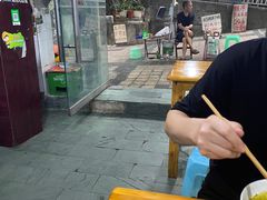 -越洋肖氏老米线(杨家坪店)