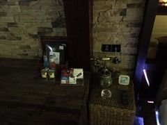 -天鹅恋主题酒店(积玉桥地铁站店)