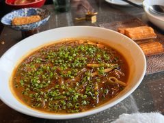 沙蒜烧豆面-新荣记(BFC外滩金融中心店)