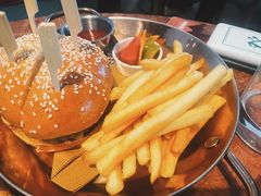 招牌汉堡-城市露台景观餐厅(淮海路店)