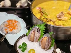 -鲜入唯煮·港式海鲜牛肉火锅(金宝街店)