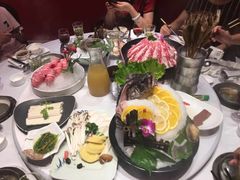 -泓炙颐凤鲜海鲜火锅料理(桐乡店)