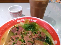 牛腩汤面-明腾壹间茶餐厅(新都会花园广场店)