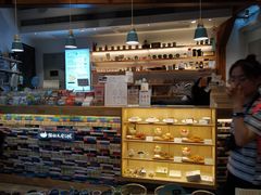 -猫的天空之城概念书店(苏州平江店)