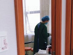 -茂菊口腔连锁(浦东南路店)