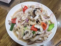 -芦茨金富饭庄·25年老字号·专做稻草鸡