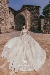 -MANLI BRIDAL婚纱