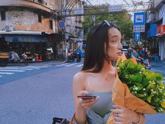 -溪岸路花鸟市场