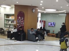 -雅悦齿科(顾村公园店)