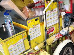 -詹爷爷乌节路街头冰淇淋
