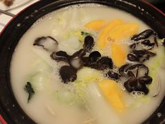 鲜贝鱼汤煮时蔬-港丽餐厅(高德置地店)