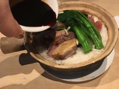 腊味煲仔饭-避风塘(百联东郊店)
