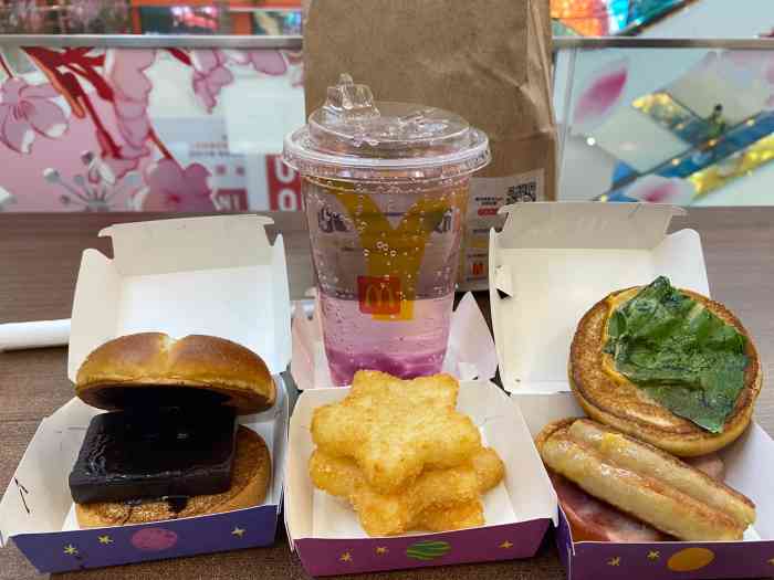 麦当劳(印象城店)-"[薄荷]环境: 这家麦当劳在翠微印象城.