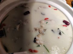 鱼钩鱼炖汤-老阿爸鲜鱼土菜(昆山花桥店)
