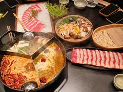 -三出山火锅(南京万象天地店)