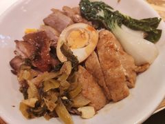 金奖卤鹅肉饭-陈鹏鹏潮汕菜(宝安机场T3航站楼店)