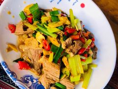 小炒黄牛肉-侯家庄阿才有品私房菜馆