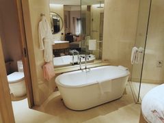 -上海佘山世茂艾美酒店