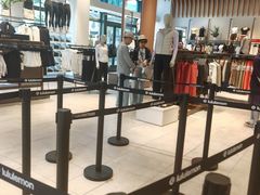 -lululemon(比斯特购物村店)