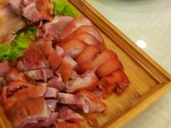 脆皮德国咸猪手-江南村酒家