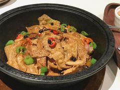 干锅腊肉石屏豆腐皮-泓0871臻选云南菜·味庄