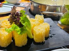 -洪氏嗨捞·广东猪肚鸡·椰子鸡火锅(西咸万象城店)