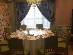 -海派美食·家宴海鲜青岛菜·石锅鲽鱼头(东方城店)