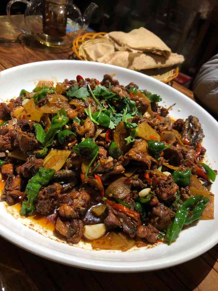 薛城菜馆-"家门口的薛城菜馆,门面其实有点小,不太起.