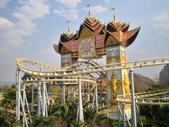 -七彩云南欢乐世界