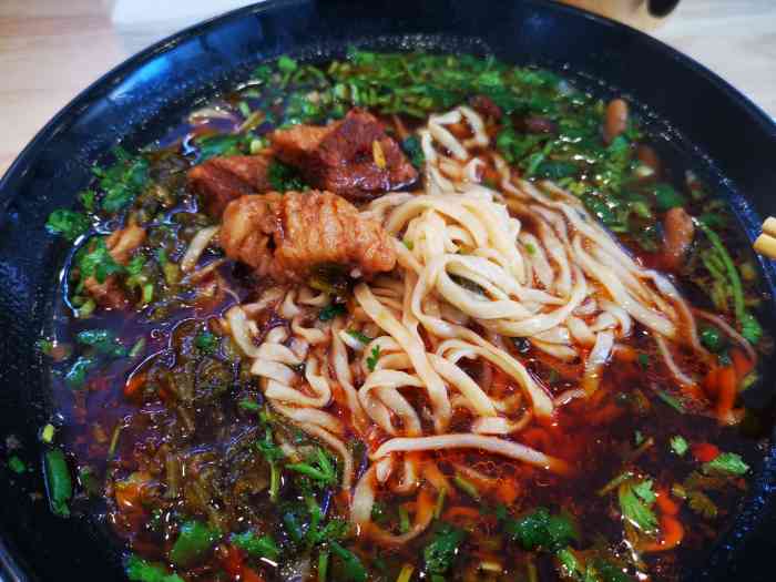 五马四顾桥九块九牛肉面(府前店)-"在府前街的老婆大人旁边新开了一家