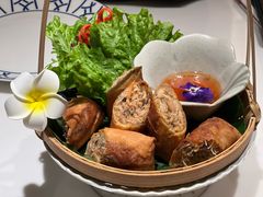 香炸蟹肉海胆春卷-KEAAMI 摩登泰 by TIAGO(颐堤港店)