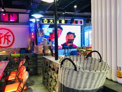 -马路牙子烧烤音乐酒馆(望京店)