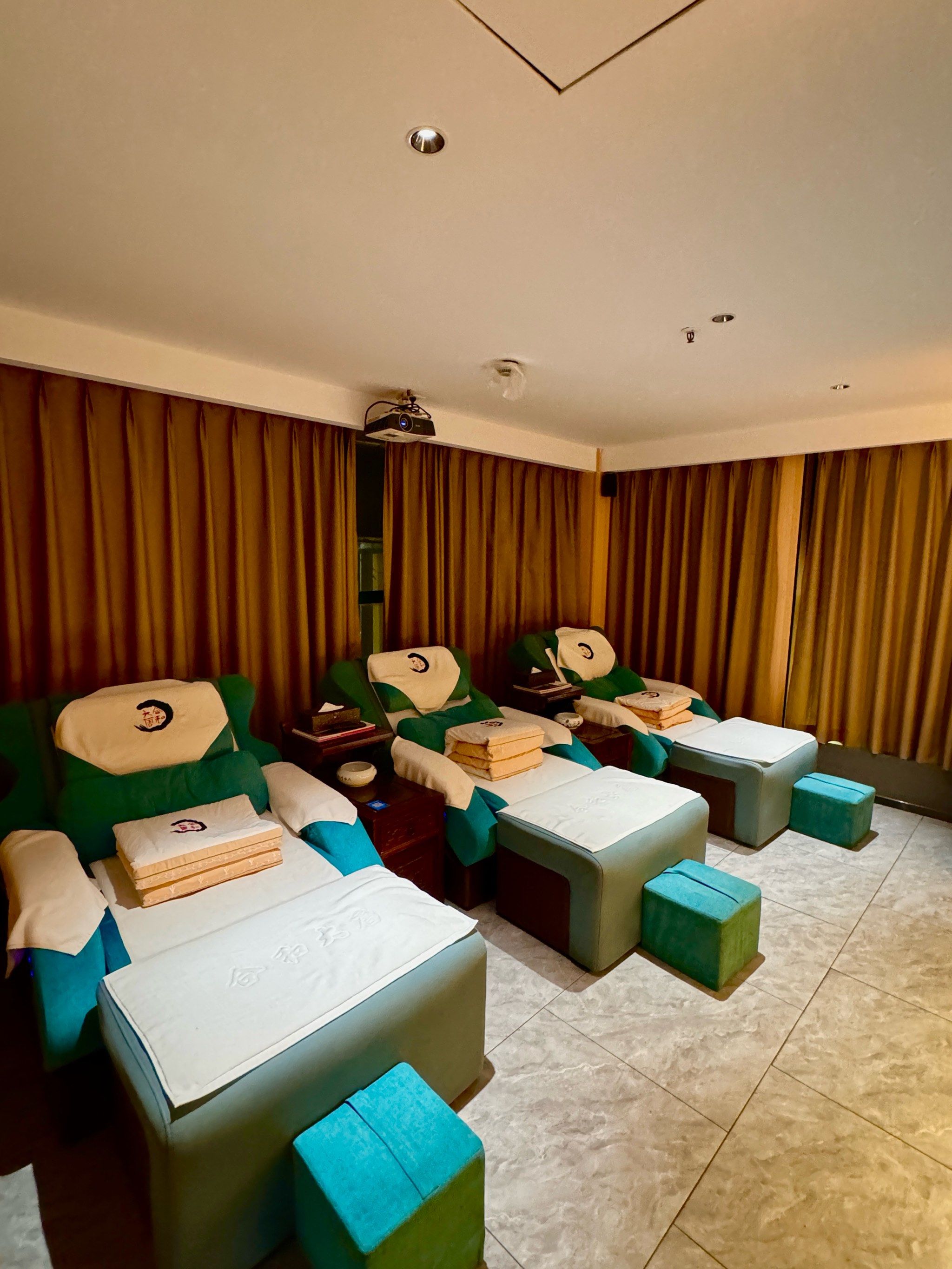 趁着周末当然要放松一下  沐足舒服到不想走