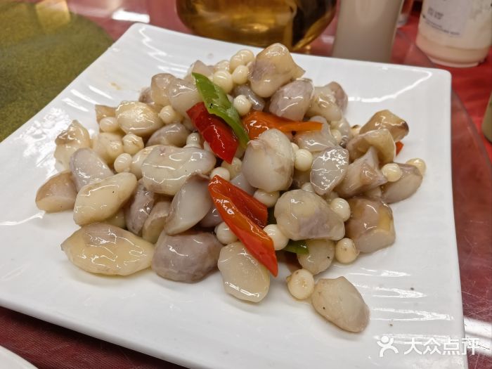 协和菜馆(凤凰街店)鸡头米炒红菱图片