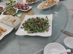 -天津乾毓德饭庄·清真传统炒菜·海鲜烧烤(咸阳路店)