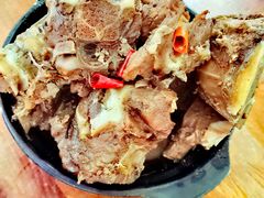 -宝瑞门钉肉饼店