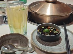 -喃喃椰·糟粕醋·椰子鸡火锅(七堡花园店)