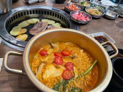 -香猪坊韩国烤肉专属门店(魏公村店)