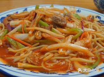 今天来吃「牛肉炒拉面」