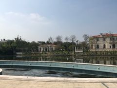 -上海玫瑰园度假酒店