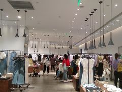 -URBAN REVIVO(西安Momopark店)