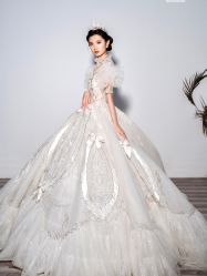 -Lady  Jane高端婚纱礼服馆