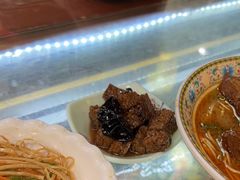 -金杨拉面王小吃面馆·牛三宝面·红烧牛肉粉