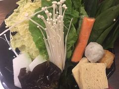 -呷哺呷哺 小火锅 (浦东新欧尚超市店)